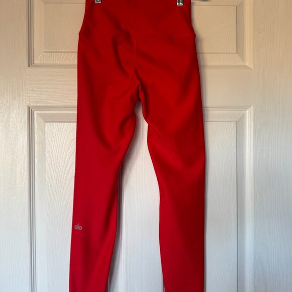 Alo Yoga Highwaist Leggings in Red - Picture 3 of 6